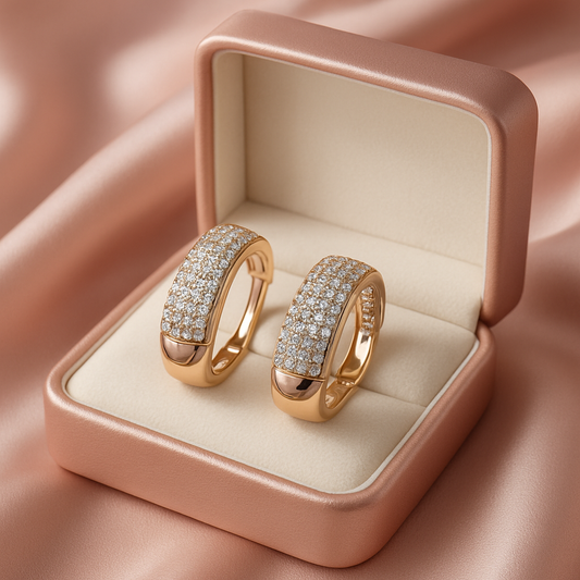 Luksuzne gold minđuše sa cirkonima.